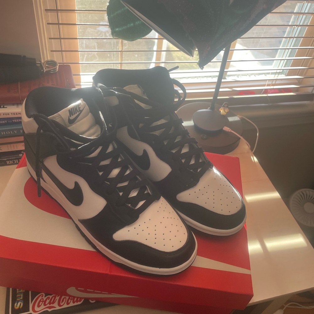 Nike men’s high top pandas.